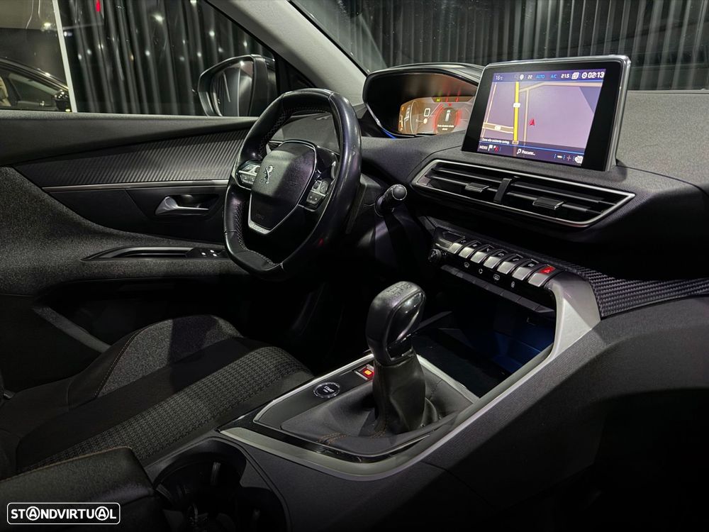 Peugeot 5008 1.5 BlueHDi Allure - 28