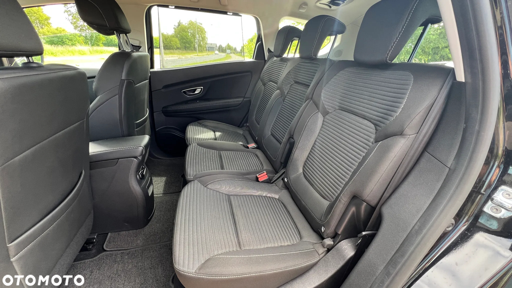 Renault Grand Scenic Gr 1.3 TCe Energy Bose - 8