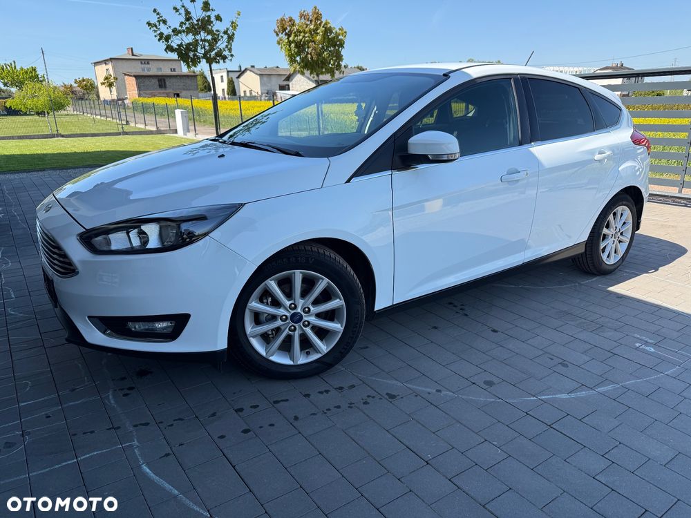 Ford Focus 1.0 EcoBoost Titanium - 4