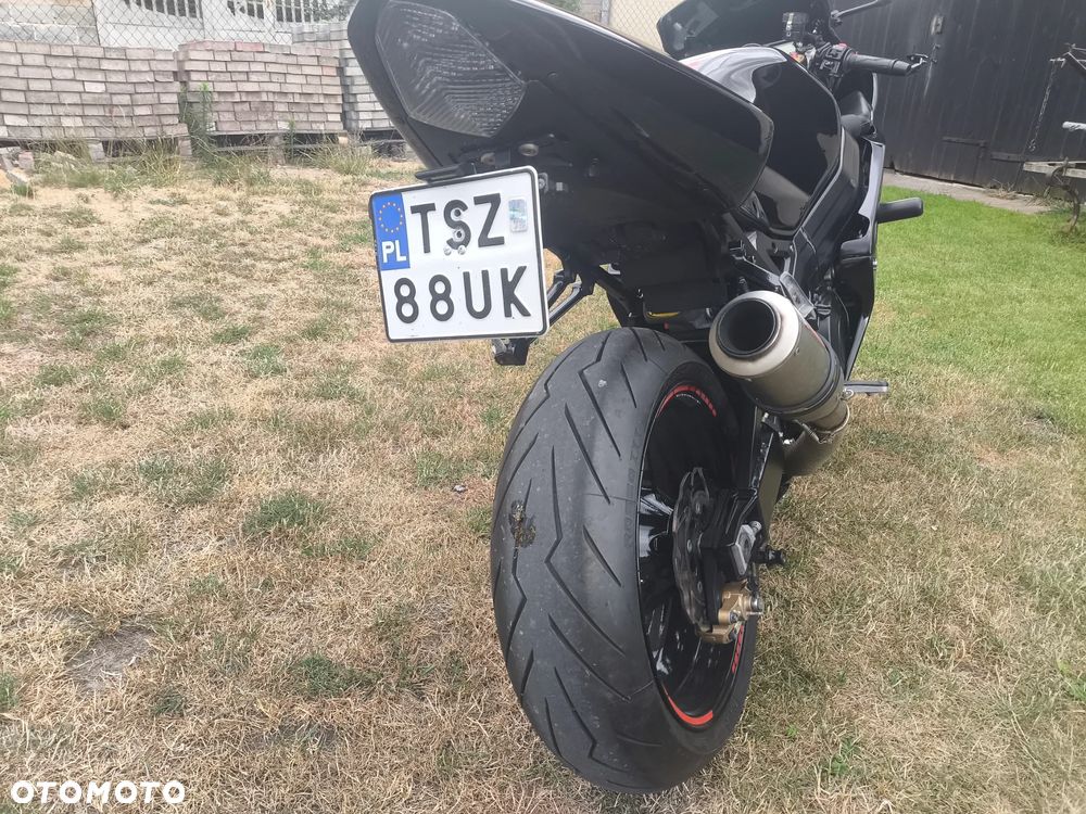 Suzuki GSX-R - 28