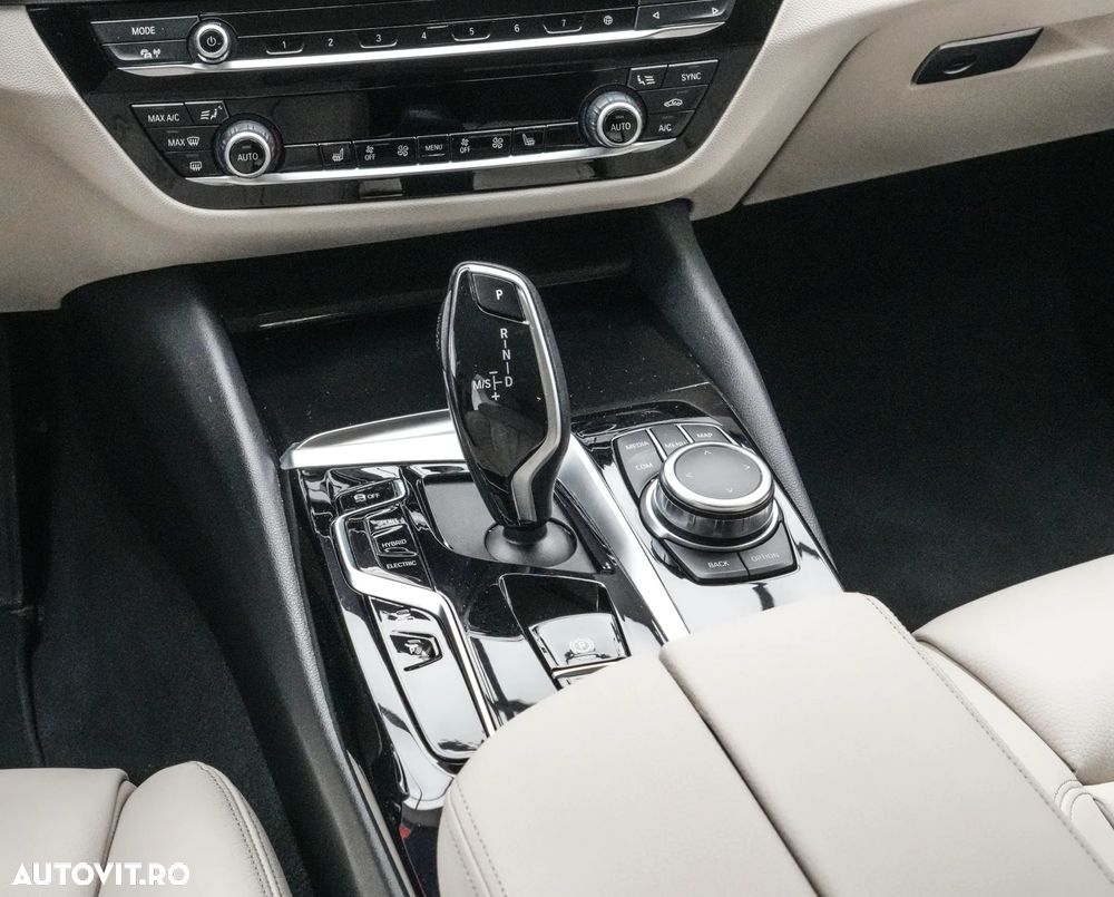 BMW Seria 5 520e AT PHEV - 20