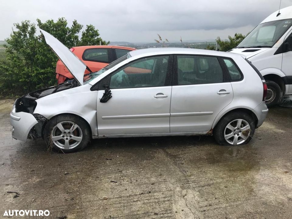 Dezmembram piese VW Polo 9N - 1