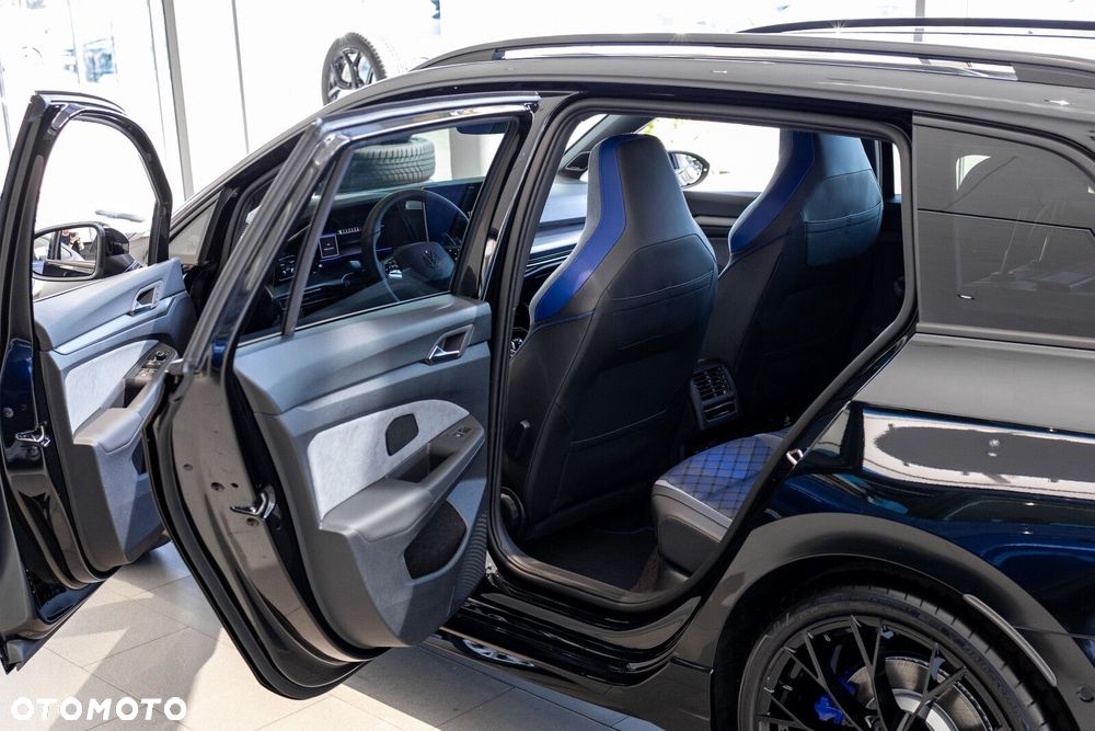 Volkswagen Golf Variant - 15
