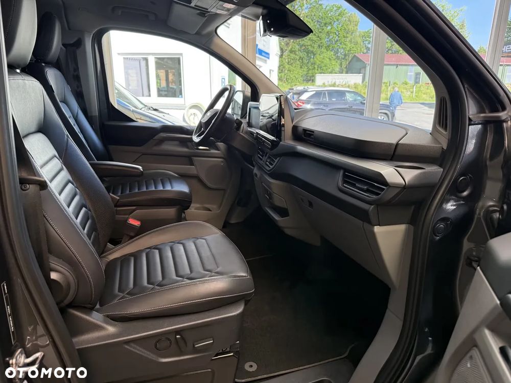 Ford Tourneo Custom 2.0 EcoBlue 320 L2 Titanium X - 21