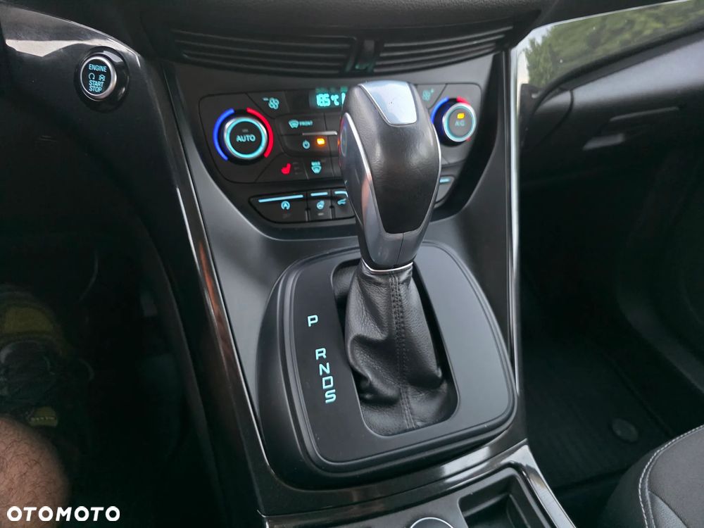 Ford Kuga 2.0 TDCi AWD Titanium - 12