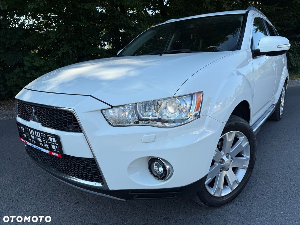 Mitsubishi Outlander 2.4 4WD Invite - 1
