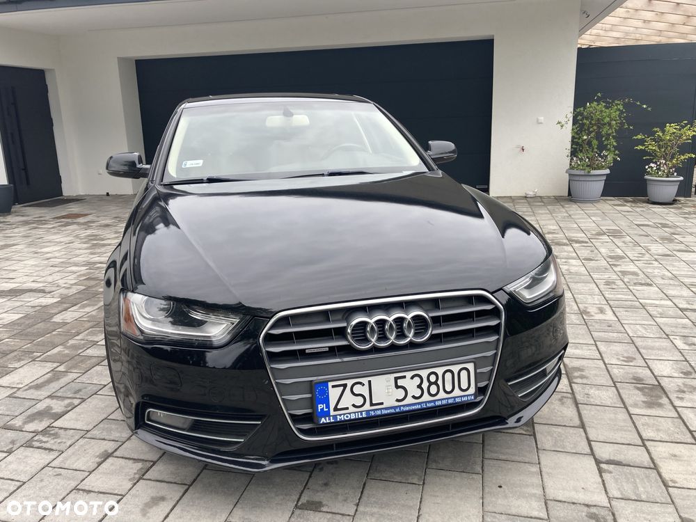 Audi A4 Limousine - 1