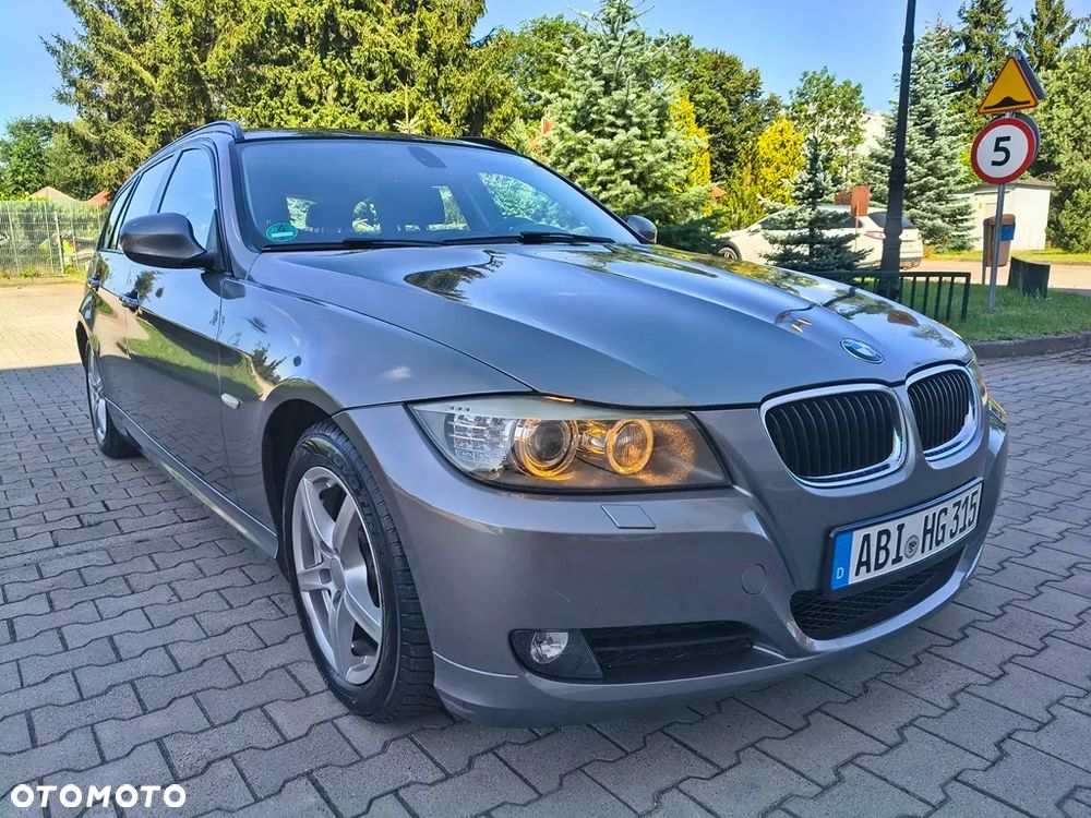 BMW Seria 3 320d DPF Edition Sport - 1