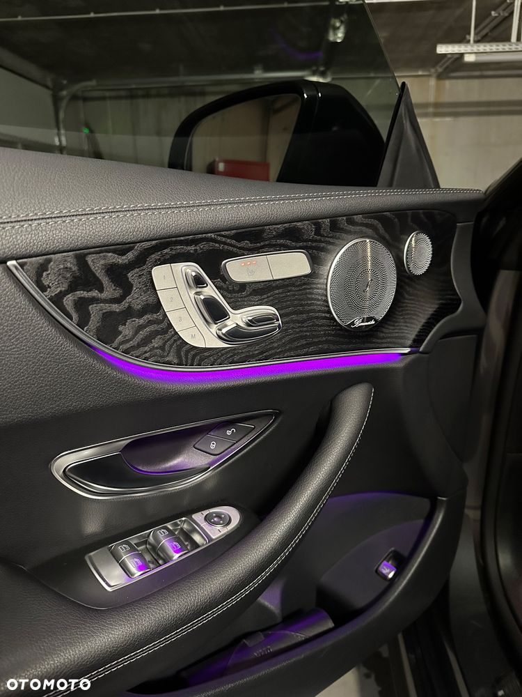 Mercedes-Benz Klasa E 300 Coupe 9G-TRONIC - 11