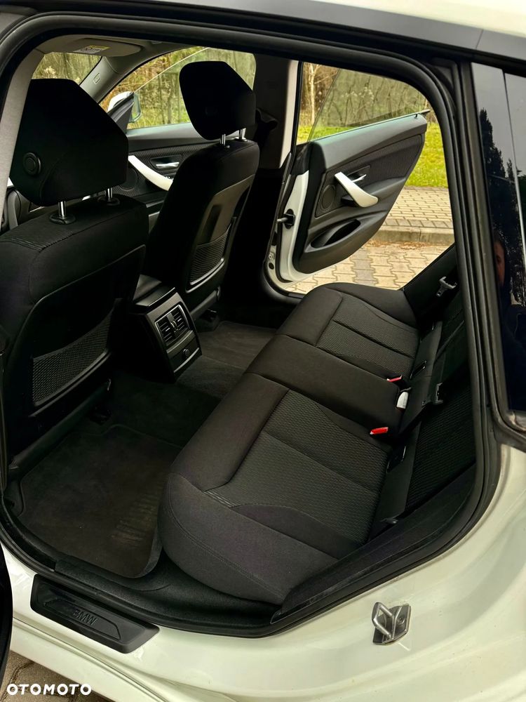 BMW 3GT 320i GPF xDrive Advantage - 15