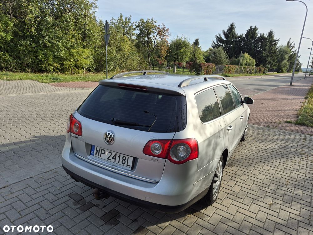 Volkswagen Passat 2009 photo 4