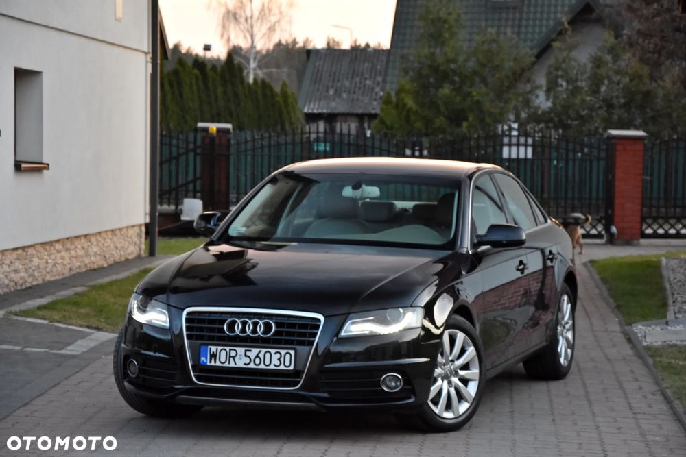 Audi A4 Limousine - 5