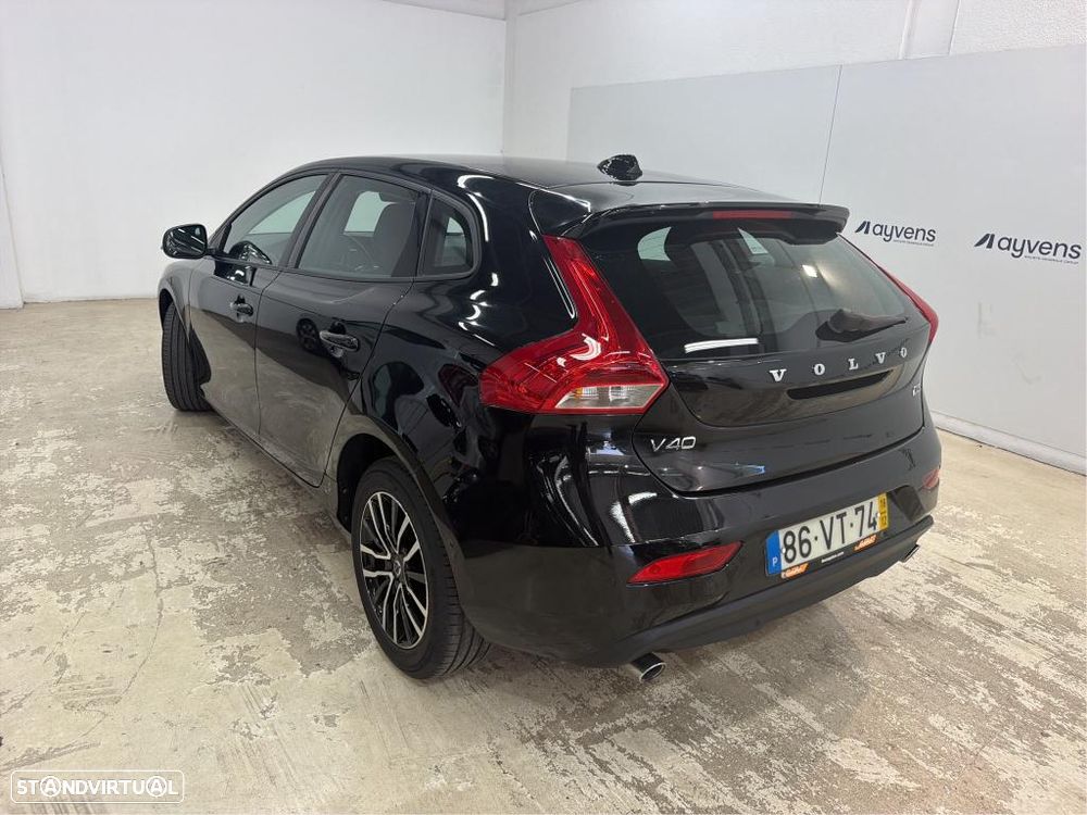 Volvo V40 2.0 D3 Momentum - 2