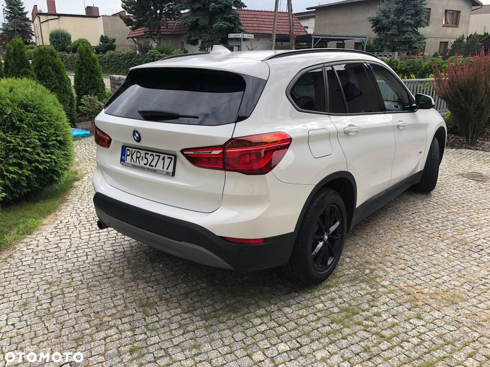 BMW X1 sDrive18d Advantage - 4
