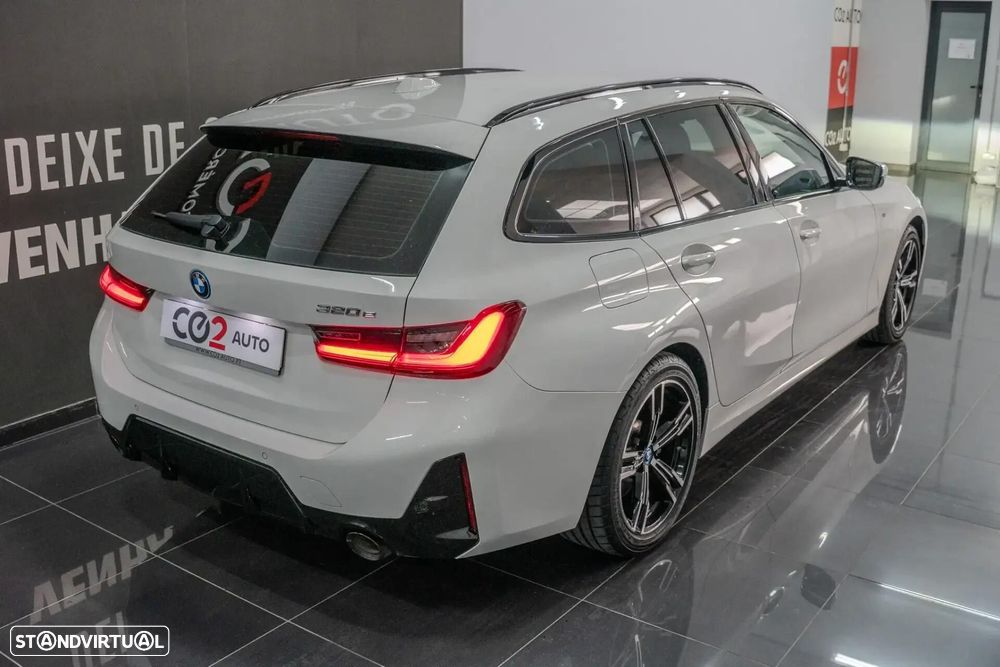 BMW 320 e Pack Desportivo M Auto - 8