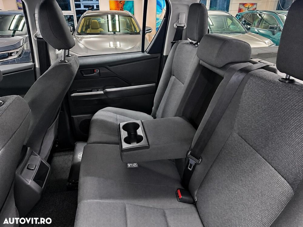 Toyota Hilux 2.8D MHEV Double Cab 6AT AWD Comfort - 19
