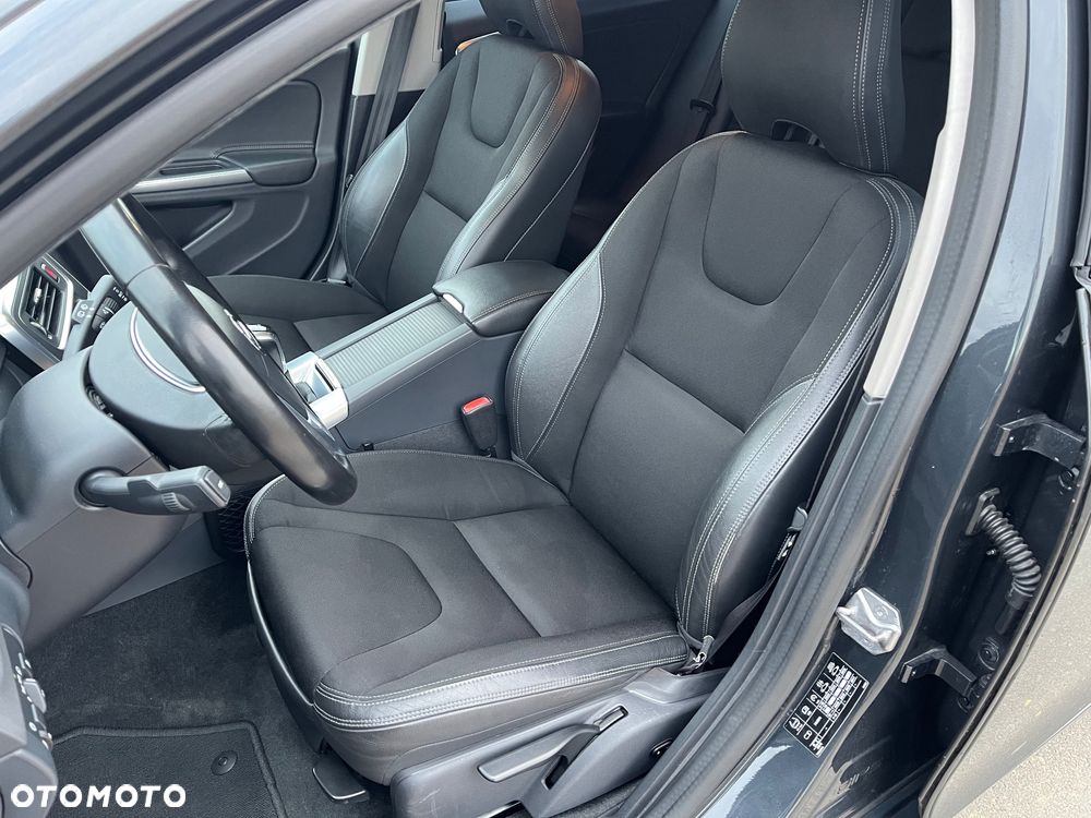 Volvo V60 D3 Drive-E Dynamic Edition (Momentum) - 21