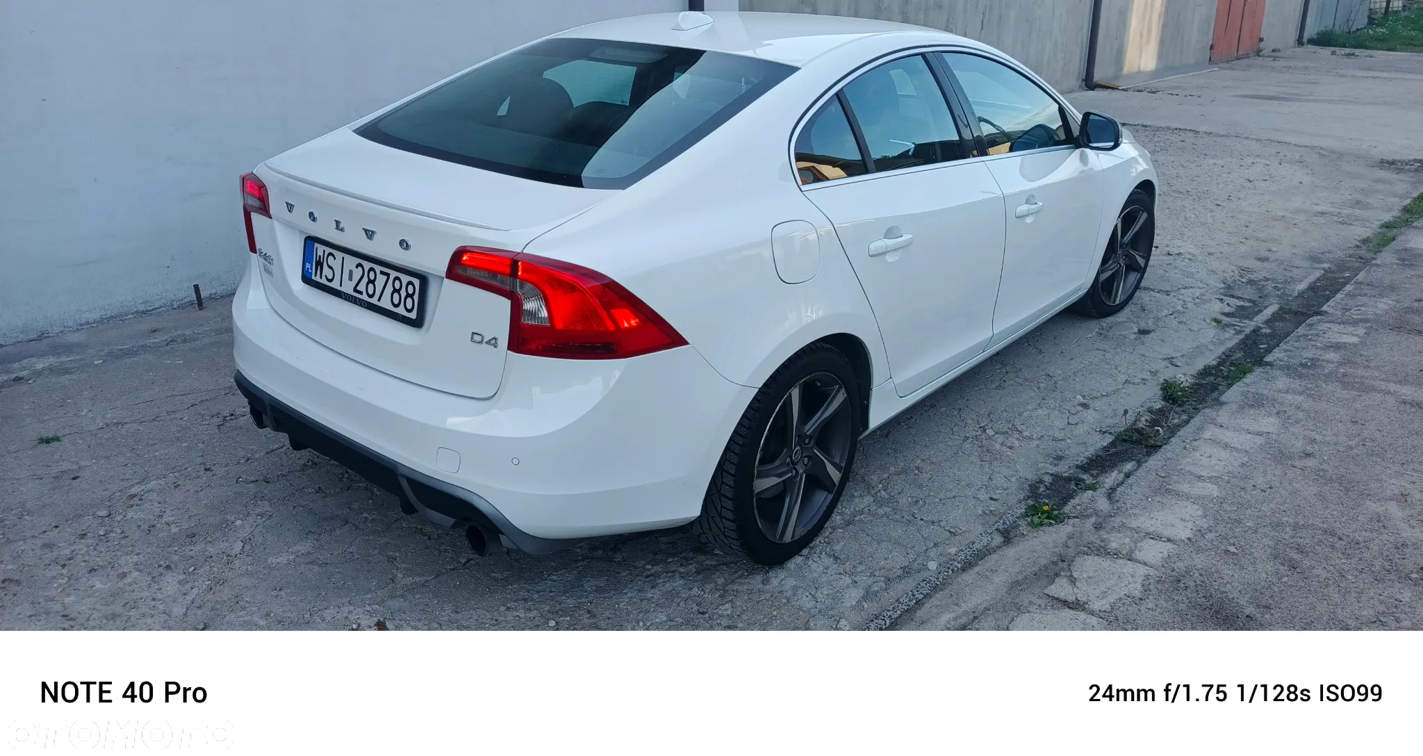 Volvo S60 D4 R-Design - 5