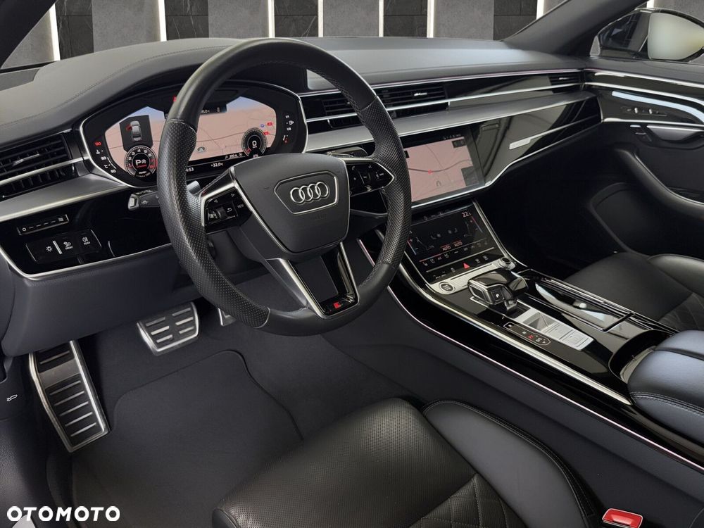 Audi A8 - 11