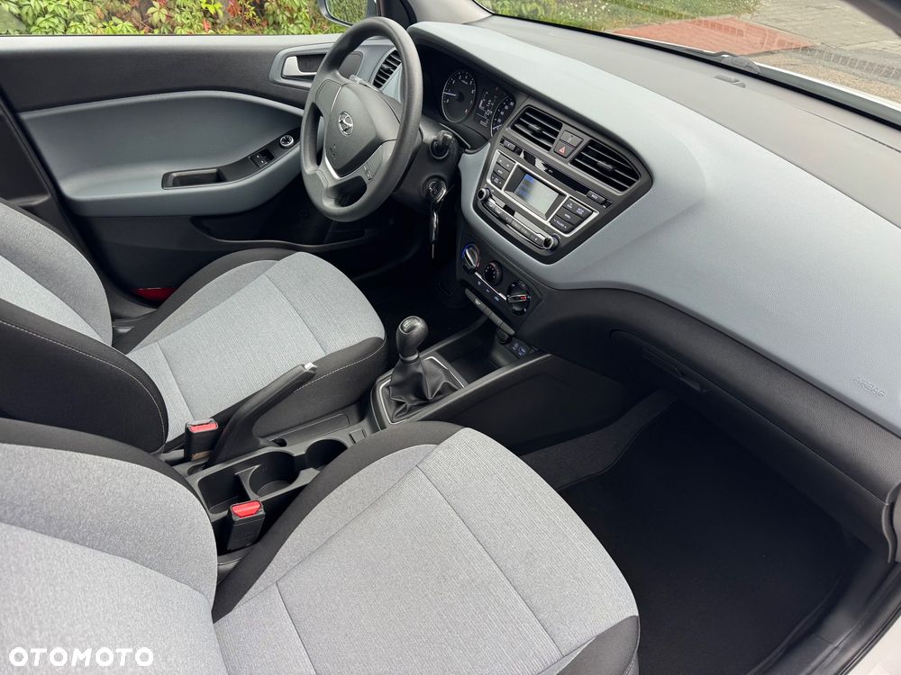 Hyundai i20 1.2 Passion Plus - 8