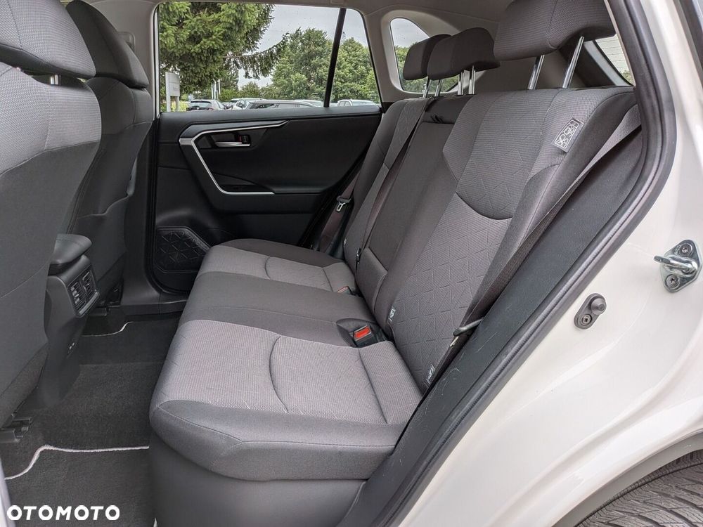 Toyota RAV4 - 38