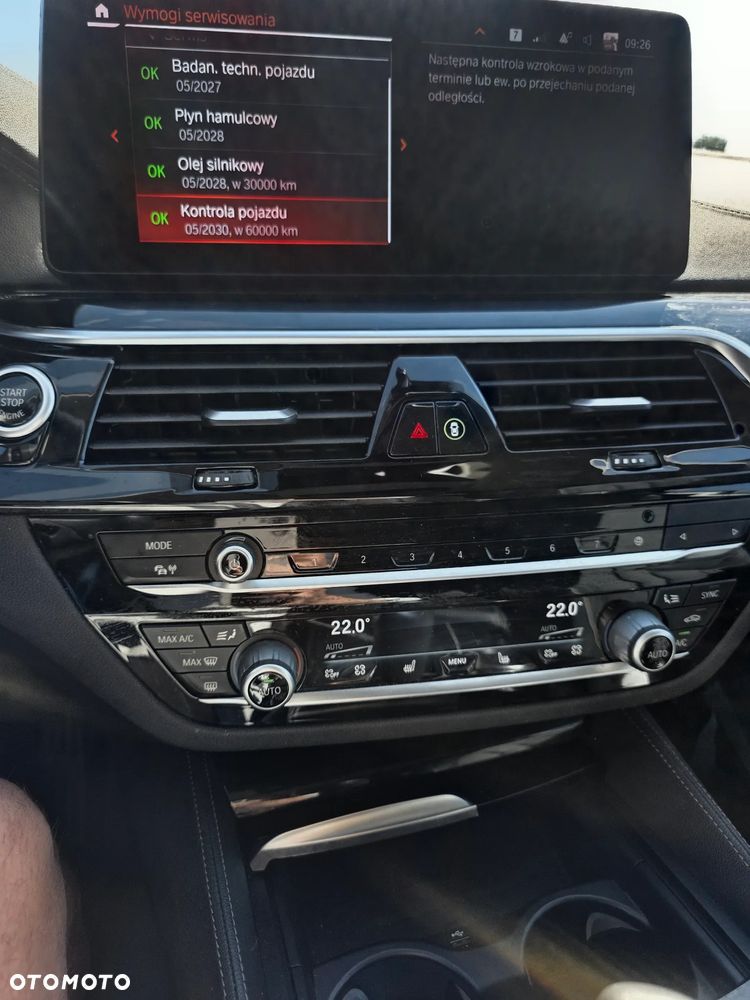 BMW Seria 5 530d xDrive mHEV Luxury Line - 27