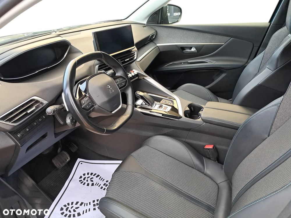 Peugeot 3008 1.6 PureTech Hybrid PHEV Allure Pack S&S EAT8 - 16