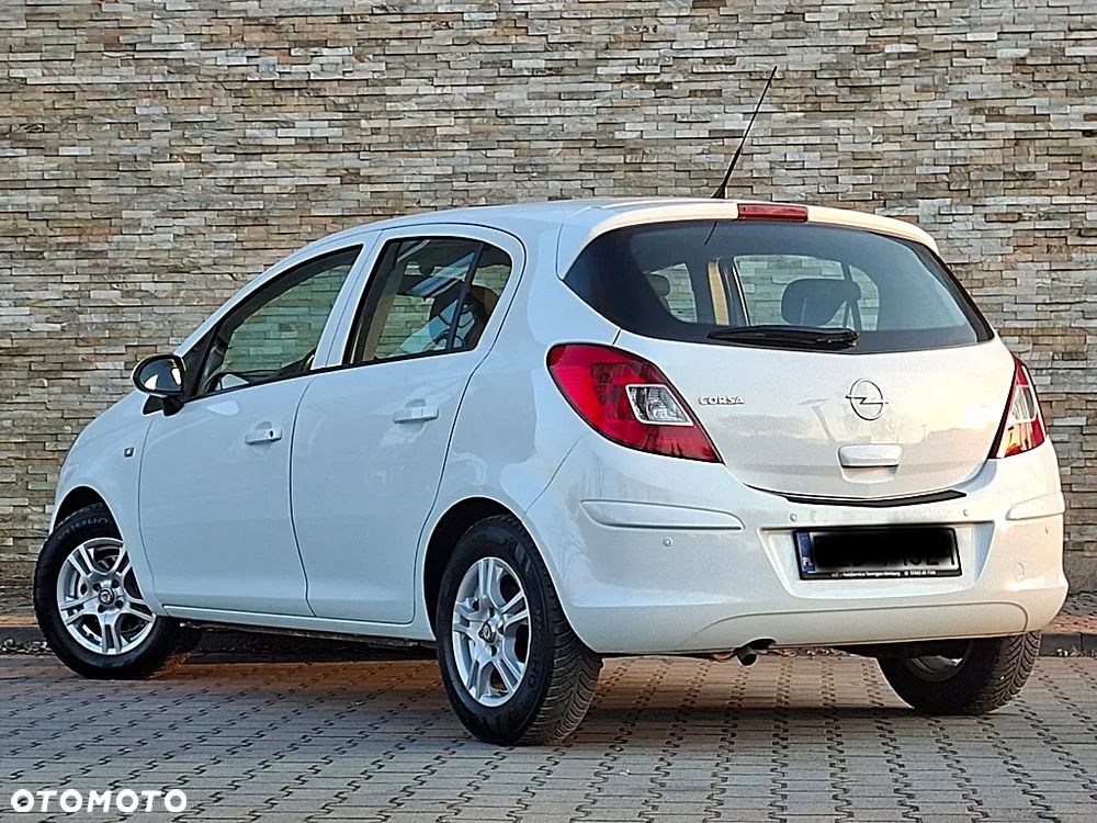 Opel Corsa 1.2 16V Color Edition - 10