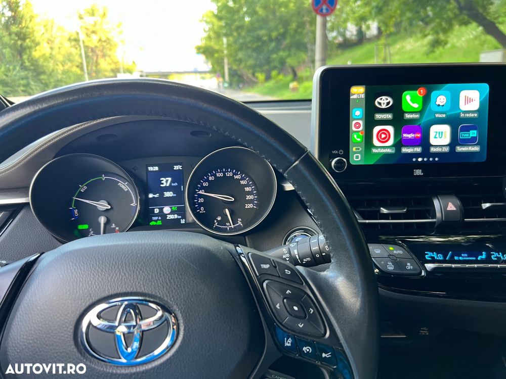 Toyota C-HR 2.0 HEV 197 CP 4x2 CVT Premiere Edition - 2