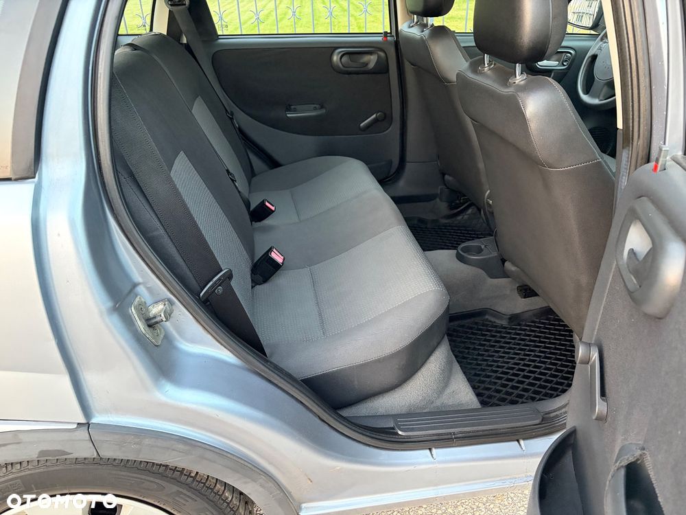 Opel Corsa - 24