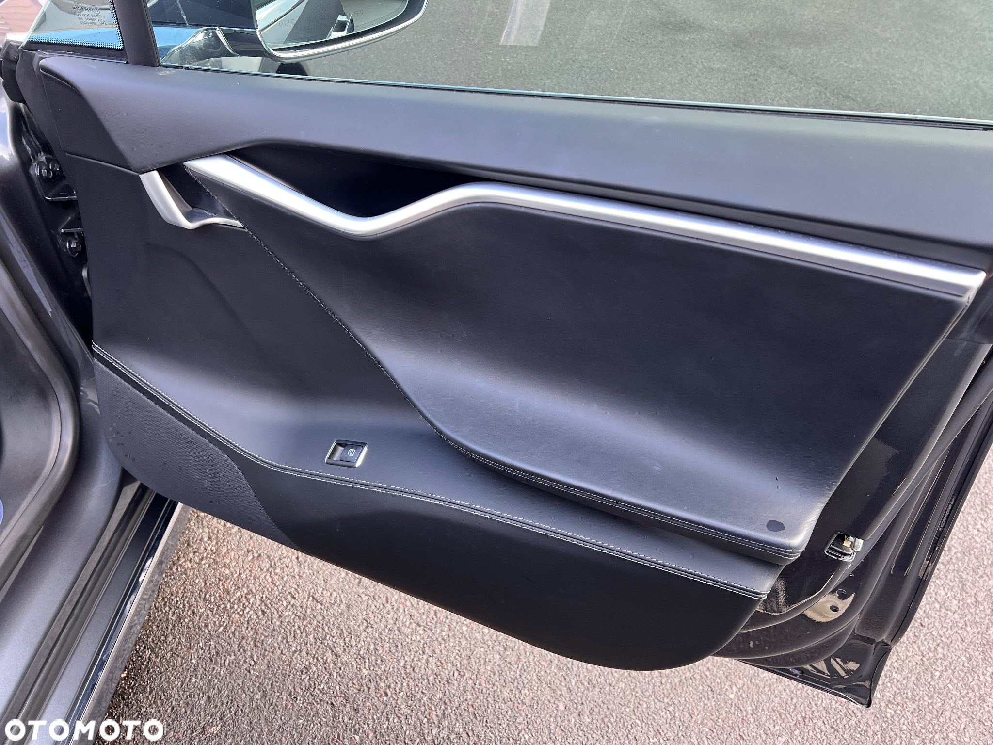 Tesla Model S 75 D - 26