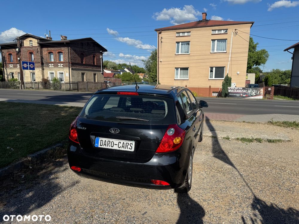 Kia Ceed - 17
