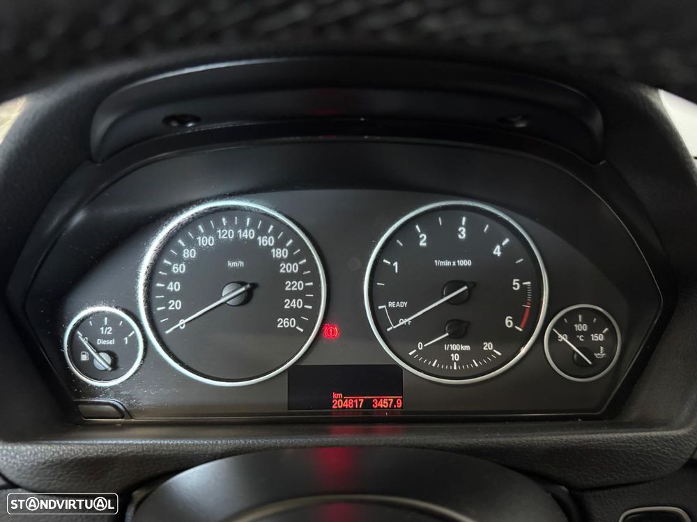 BMW 320 d Auto Pack M - 13