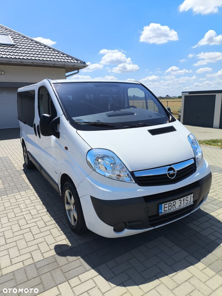 Opel Vivaro - 1