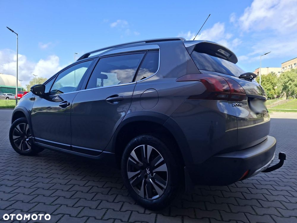 Peugeot 2008 BlueHDi 100 STOP & START Allure - 26