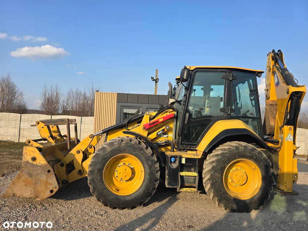 Caterpillar - 2