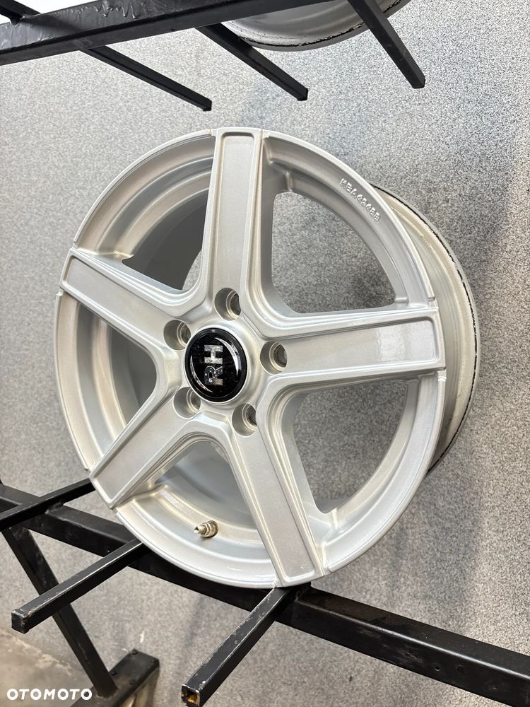 4 Felgi Alu. Toyota Auris, Honda, Mazda 3, 5, 6, Kia Ceed, Soul Venga, Hyundai i30, Fiat Sedici 15" - 15
