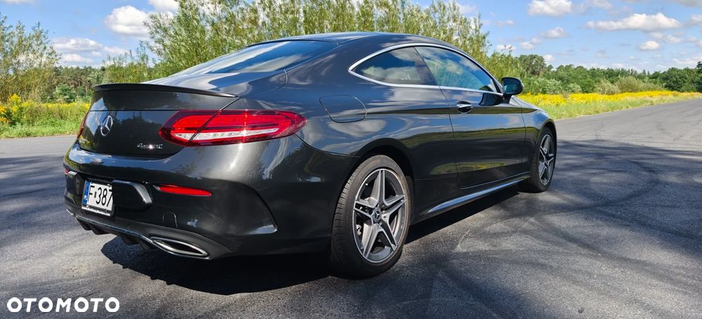 Mercedes-Benz Klasa C 300 4MATIC 9G-TRONIC - 26