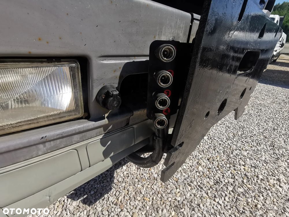 Mercedes-Benz Atego 18.230 Hakowiec do kontenerów płyta czołowa Blokada mostu Hydraulika - 12