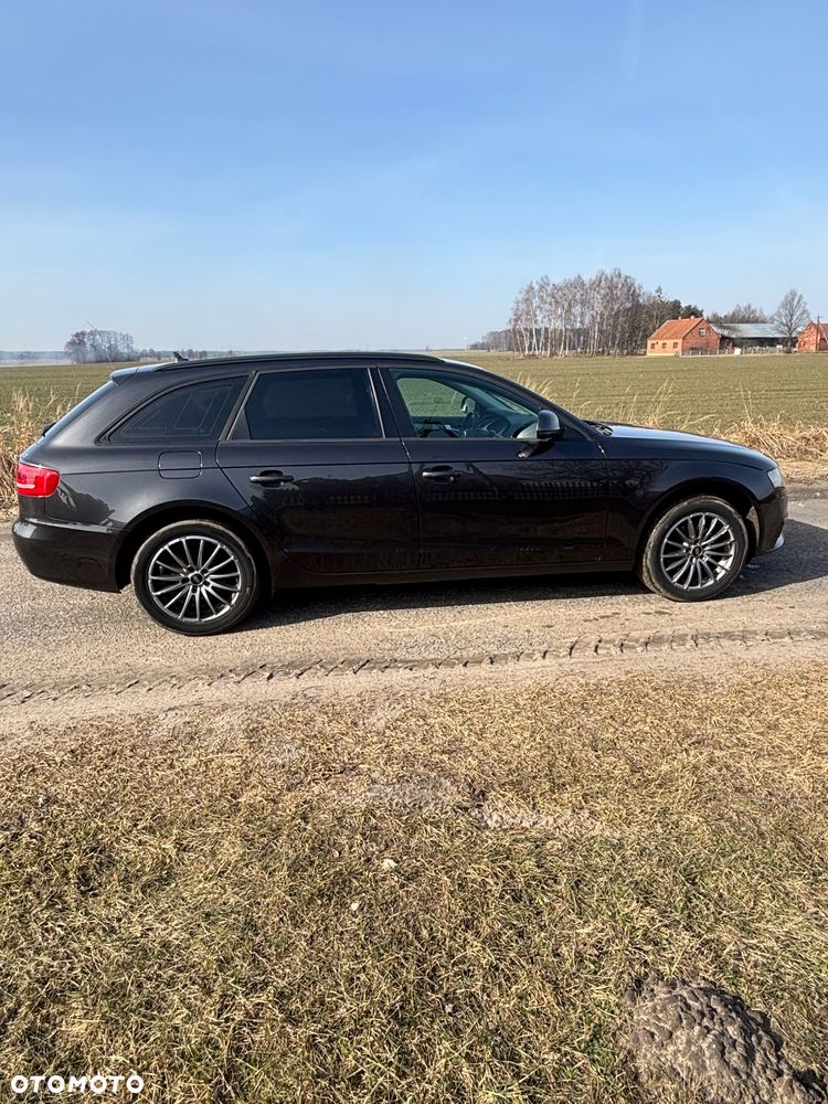 Audi A4 Avant 2.0 TDI DPF Ambition - 5