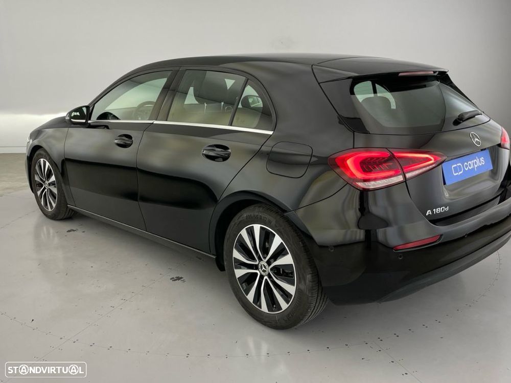 Mercedes-Benz A 180 d Style Plus - 25