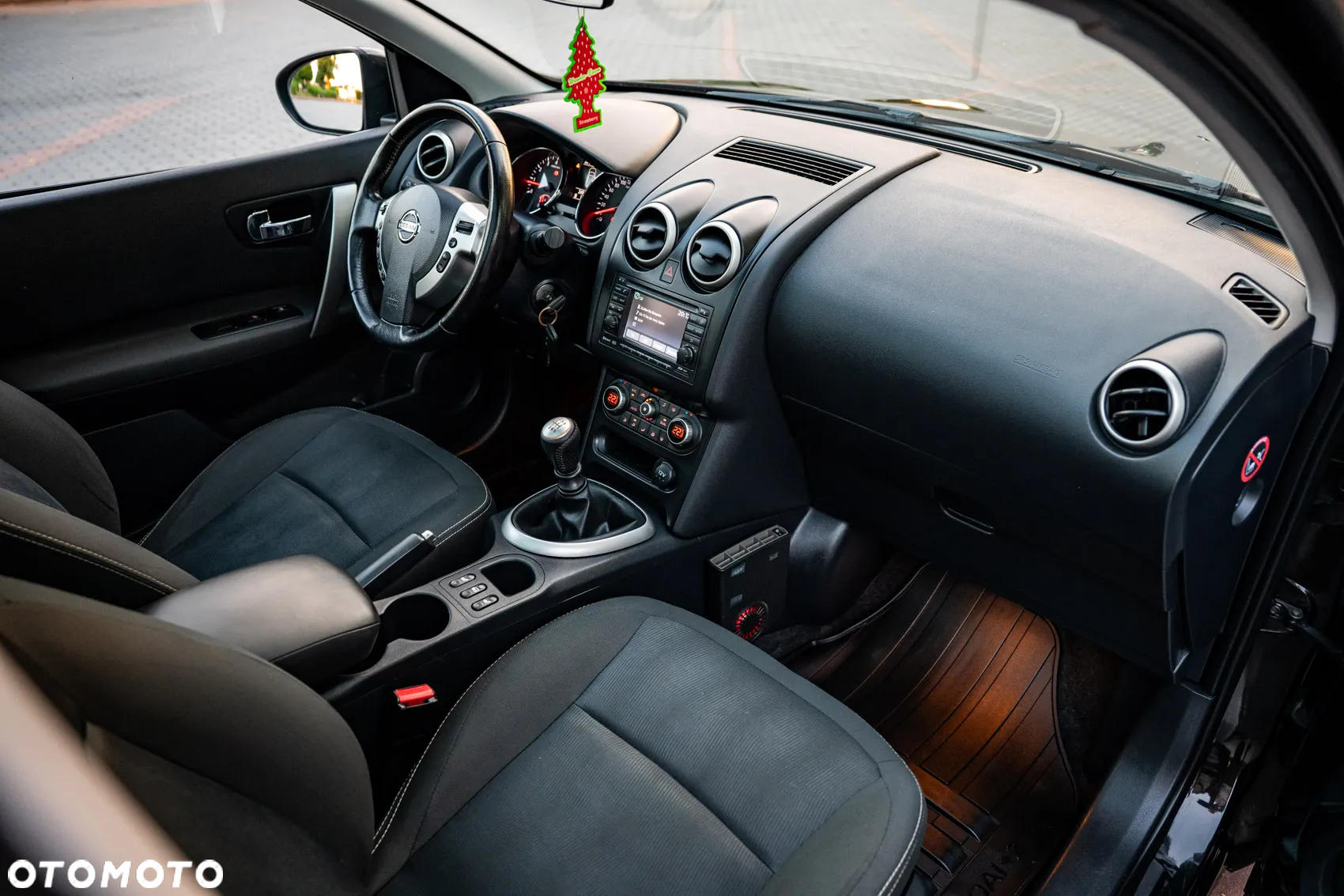 Nissan Qashqai+2 2.0 Tekna - 22