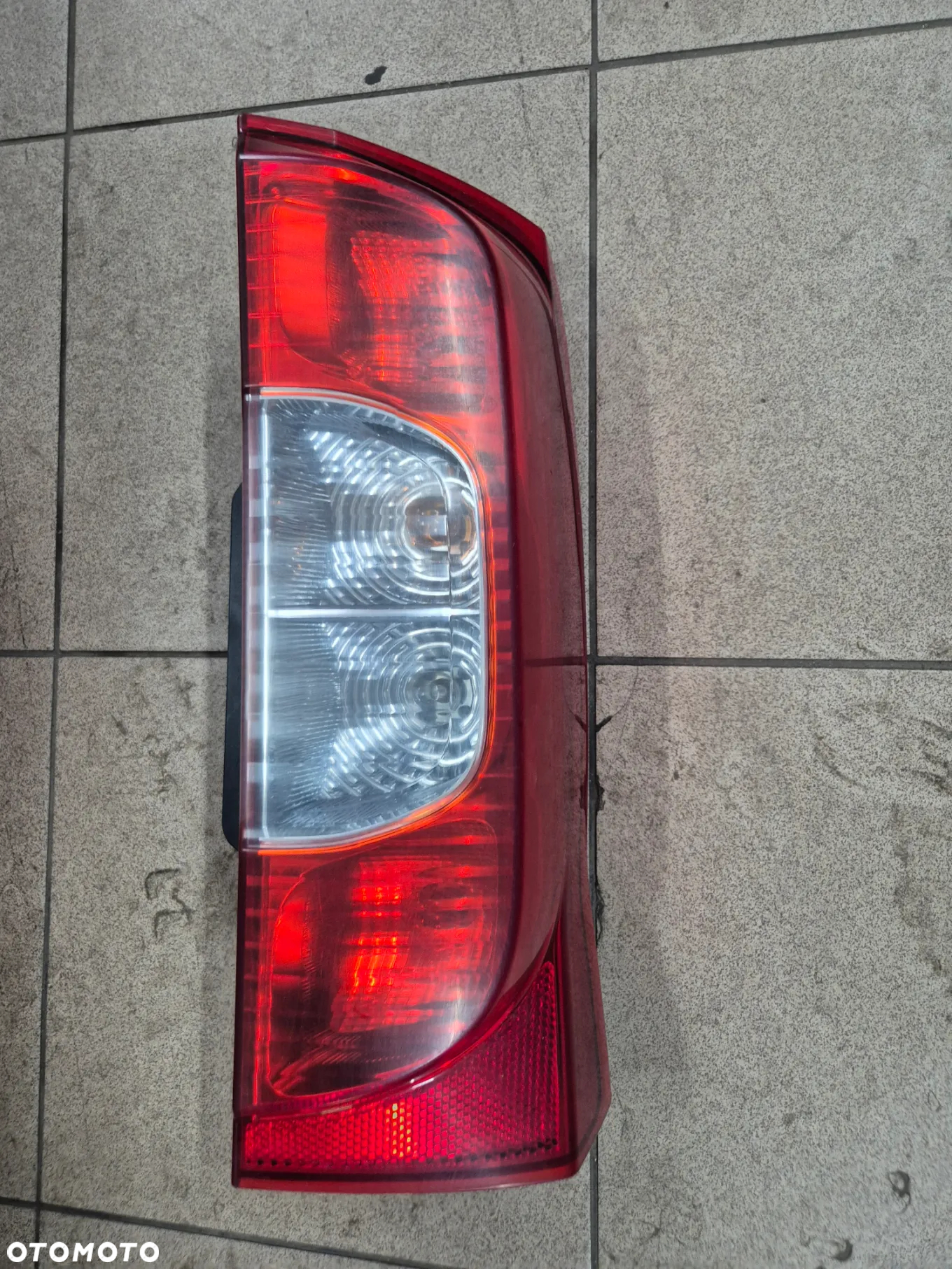 LAMPA TYŁ LEWA PRAWA EU FIORINO IV NEMO BIPPER 08r.+ - 4
