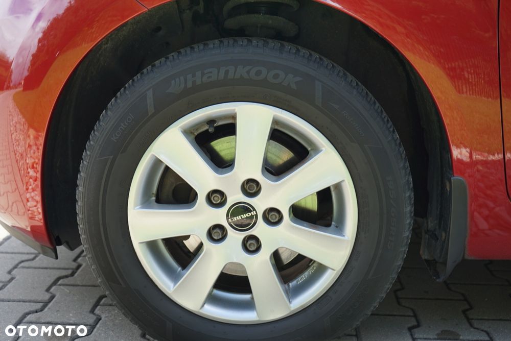 Kia Venga - 16