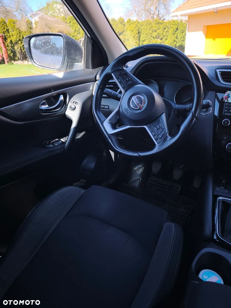 Nissan Qashqai 1.6 DCi 4x4 N-Connecta - 20