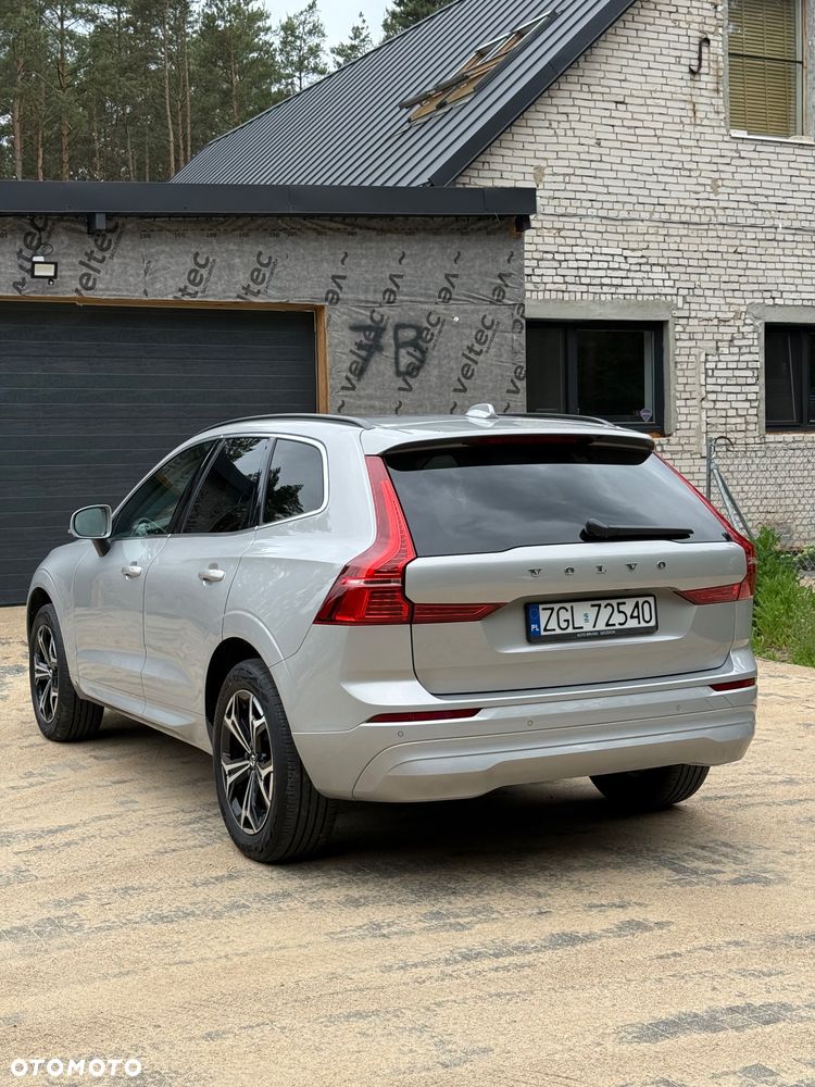 Volvo XC 60 B4 B Momentum Pro - 5
