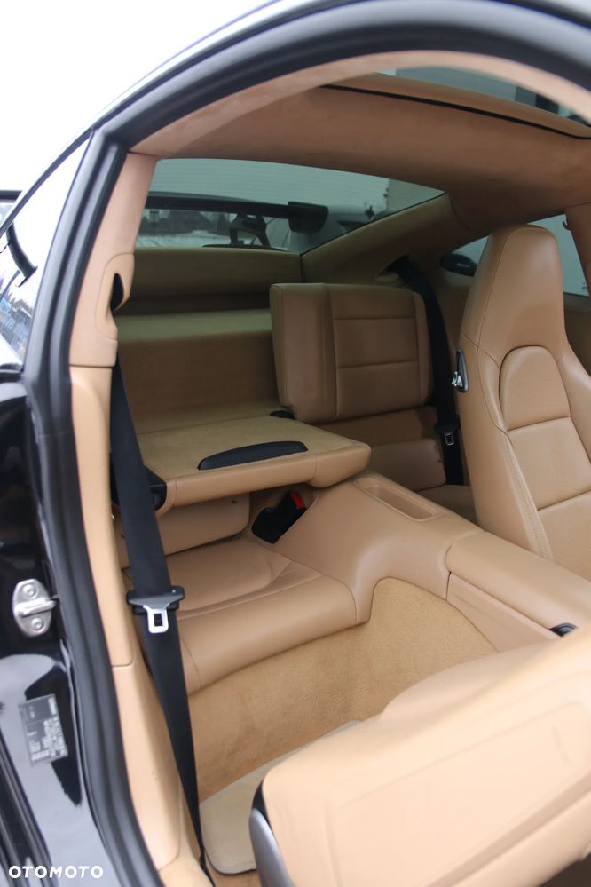 Porsche 911 Carrera 4S PDK - 28