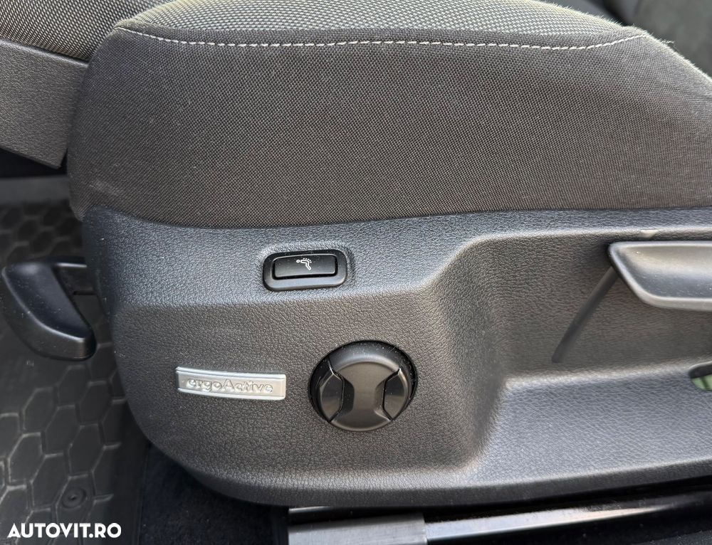 Volkswagen Golf 1.4 TSI (BlueMotion Technology) Highline - 28