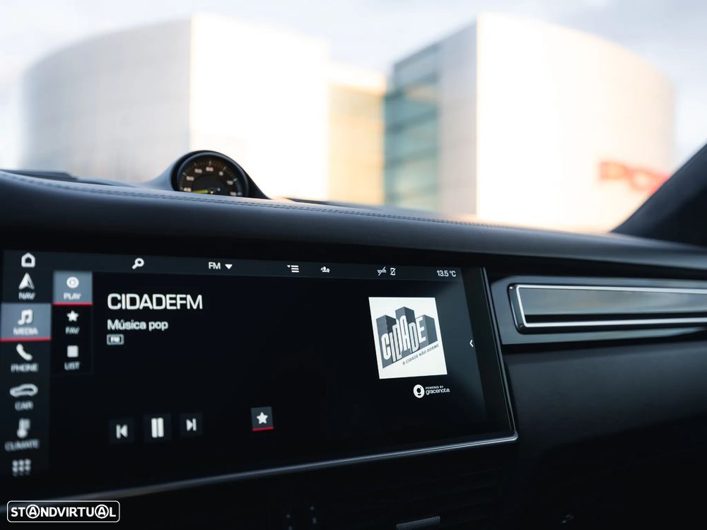 Porsche Cayenne Coupé Turbo S E-Hybrid - 24