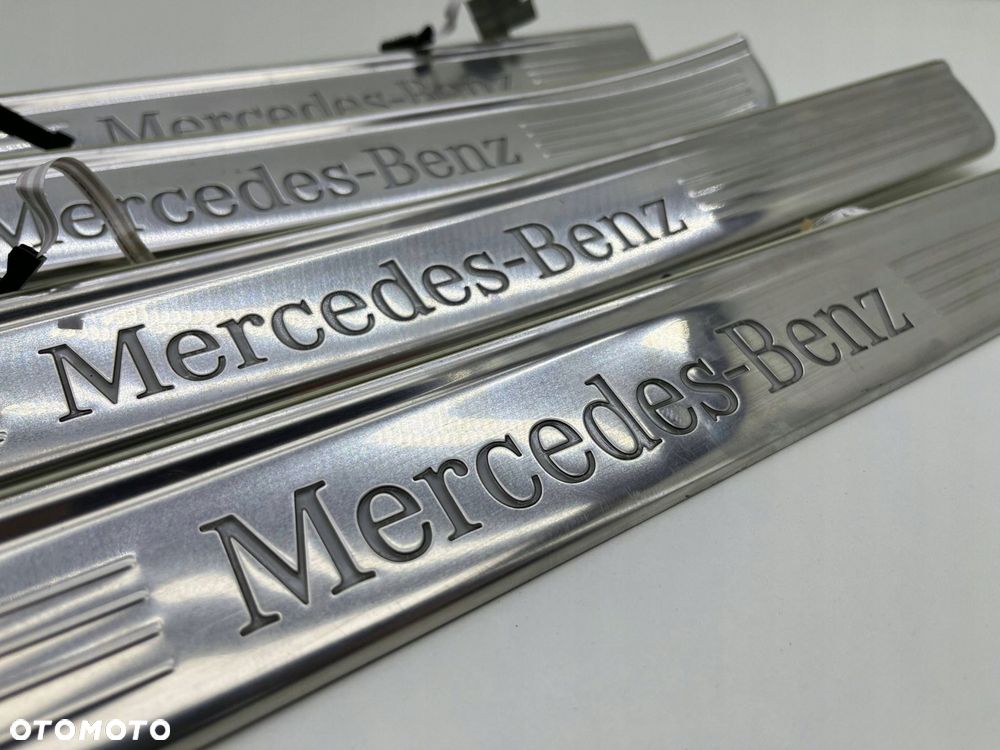 MERCEDES W222 LISTWY PROGOWE PODŚWIETLANE LED KOMPLET A2226803735 - 4